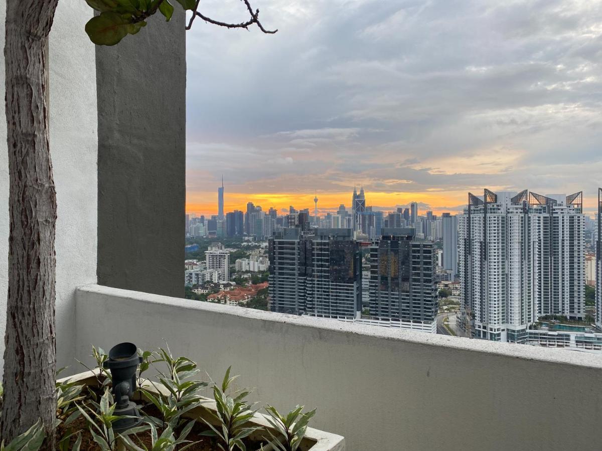 Skyline Garden 2 Bedrooms Homestay Near Klcc Куала-Лумпур Экстерьер фото